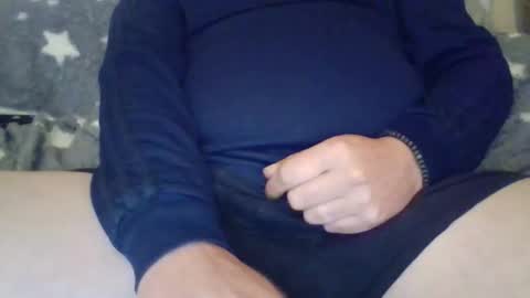 Snapshot of trev8331 chatting on September 27, 7:39 am Fe-fi-fo-fum online show from September 27, 7:39 am