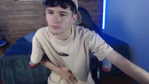 trevor_mob online show from April 15, 7:58 pm