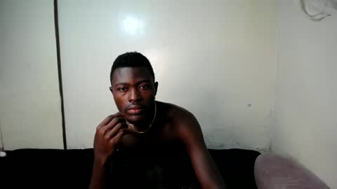 Trisboo5 online show from December 11, 3:22 pm