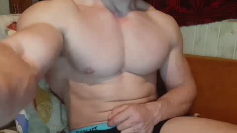 Troncq online show from January 10, 2:55 pm