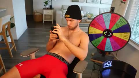 Troy Green online show from April 19, 9:39 pm