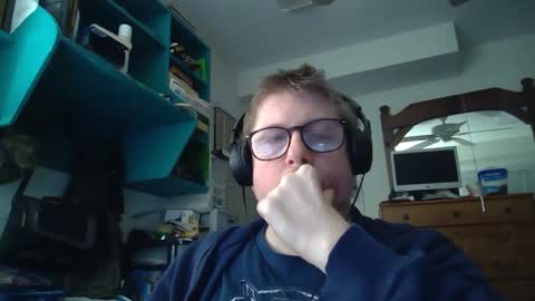 Snapshot of true_manofworth chatting on January 8, 6:09 am HandicappedLaugher online show from January 8, 6:09 am
