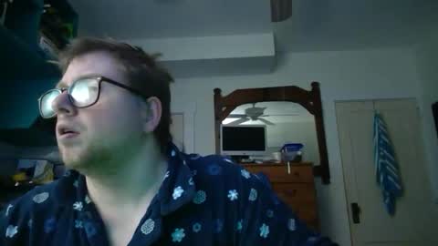 Snapshot of true_manofworth chatting on December 4, 3:48 am HandicappedLaugher online show from December 4, 3:48 am