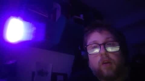 Snapshot of true_manofworth chatting on February 18, 2:05 am HandicappedLaugher online show from February 18, 2:05 am