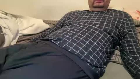 Trustmelove online show from January 5, 9:18 pm