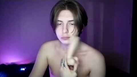 Emilum online show from February 19, 10:20 pm