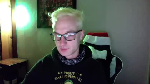 Treistoph online show from December 19, 8:02 am