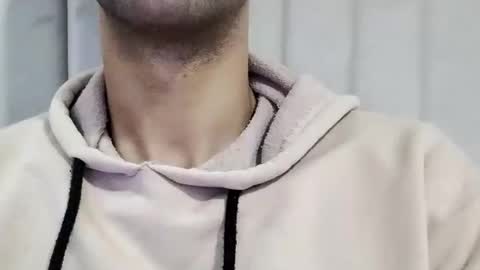 Snapshot of tunisiensexyguy chatting on January 18, 7:04 am TunisienSexyGuy online show from January 18, 7:04 am