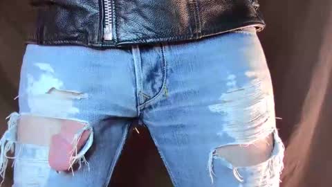 Phil Box online show from November 11, 1:38 pm