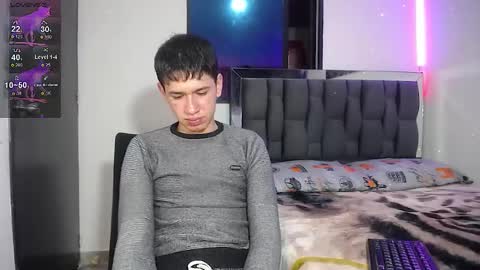 Mr Daren online show from March 3, 5:45 pm