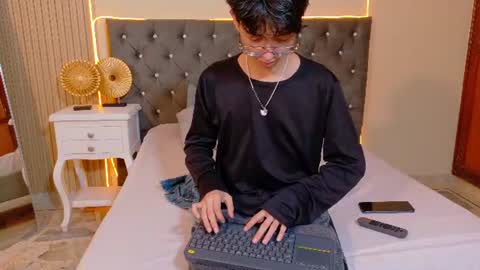 Sebastin online show from July 2, 12:22 pm