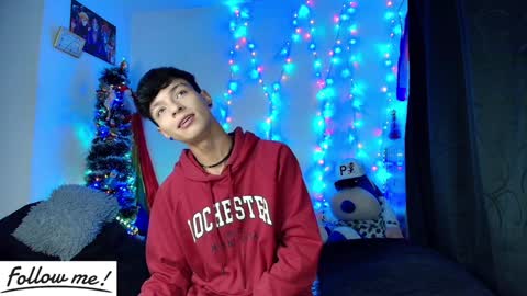 Snapshot of twink_sebas_ chatting on January 1, 8:02 am Bad boy sebastian online show from January 1, 8:02 am