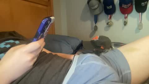 Snapshot of twinkmikexxx12 chatting on September 22, 9:36 pm mike online show from September 22, 9:36 pm