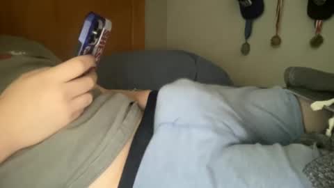 Snapshot of twinkmikexxx12 chatting on January 11, 3:20 pm mike online show from January 11, 3:20 pm