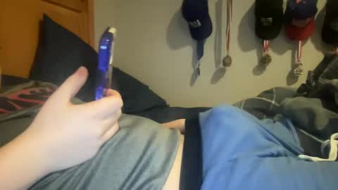 Snapshot of twinkmikexxx12 chatting on December 31, 11:39 pm mike online show from December 31, 11:39 pm