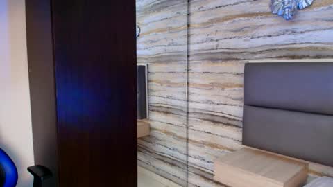    online show from November 21, 4:44 am