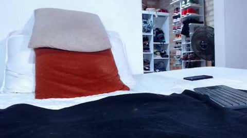 Angel online show from November 4, 2:23 am