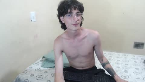 tyler__02 online show from October 14, 10:17 pm