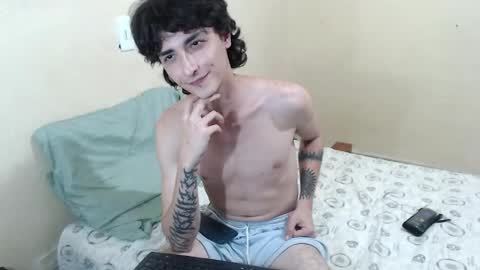 tyler__02 online show from October 17, 11:42 pm