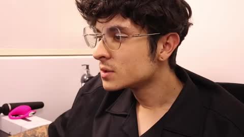 tyler_blade online show from April 8, 11:57 pm