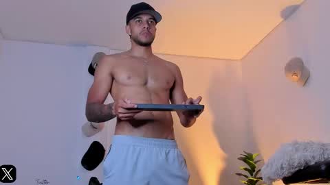 Tyler online show from October 25, 12:12 am