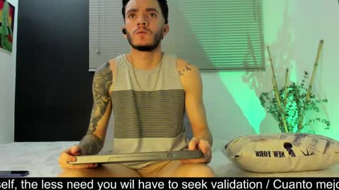 Snapshot of tylergiuseppe_ chatting on February 3, 9:18 pm tylergiuseppe_ online show from February 3, 9:18 pm