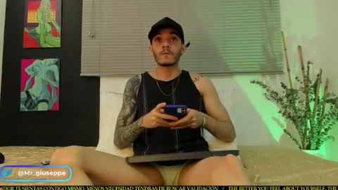 Snapshot of tylergiuseppe_ chatting on March 11, 5:46 pm tylergiuseppe_ online show from March 11, 5:46 pm