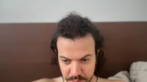 Tyleruzi online show from May 23, 3:28 pm