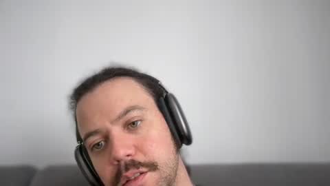Tyleruzi online show from May 21, 6:34 pm