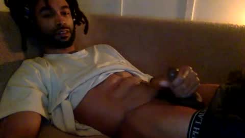 yaya  online show from March 1, 9:14 pm