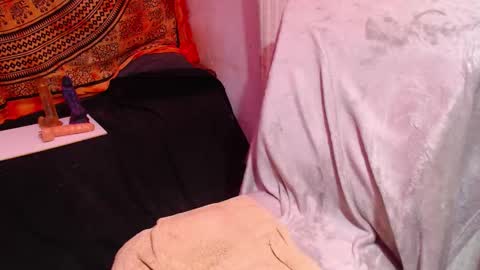 ucsip19 online show from October 13, 6:47 pm