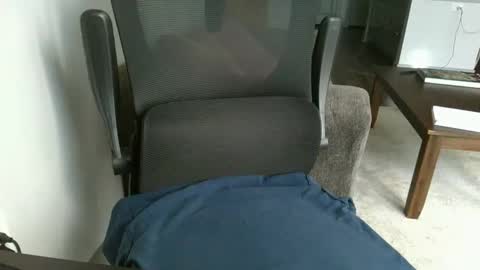 uhhuhyea online show from March 18, 9:40 pm