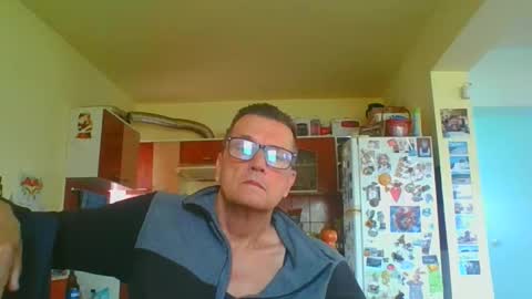 ulmeni4 online show from April 9, 10:54 am