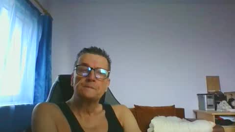 ulmeni4 online show from December 20, 7:59 am