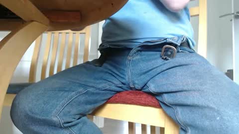 Uncle online show from November 18, 9:24 am