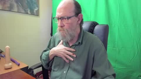 Uncle Hottie online show from April 15, 7:58 pm