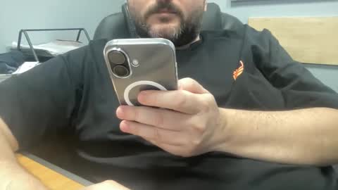 uncutdude321 online show from April 8, 2:04 pm