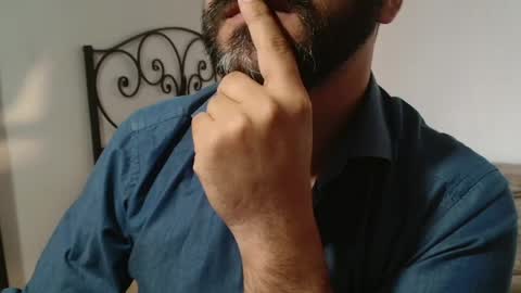 Giov online show from May 8, 3:01 pm
