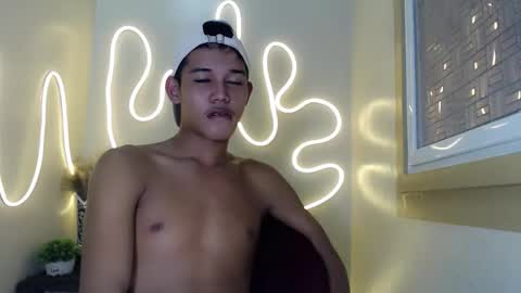 urdreamboy_clarin online show from January 12, 9:46 am