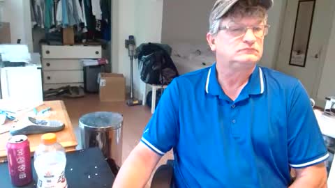 Snapshot of urfavteach50 chatting on October 6, 5:17 pm Gregor online show from October 6, 5:17 pm