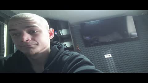 valdovgan123 online show from March 15, 2:23 pm