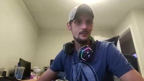 valefor190665 online show from May 16, 8:40 pm