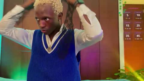   Valentin  independent Cam Boy     online show from December 25, 11:22 am