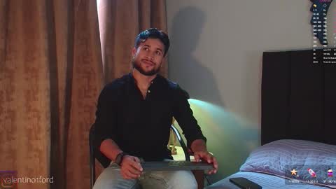 Snapshot of valentinoford chatting on September 10, 8:40 pm Valentino online show from September 10, 8:40 pm