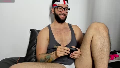 Snapshot of vann_helsing chatting on March 3, 5:23 pm Van online show from March 3, 5:23 pm