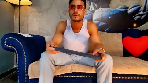 Vans Ross online show from February 23, 7:04 pm