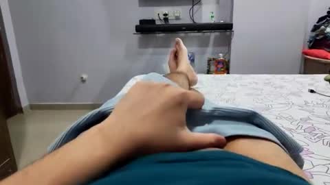 Veezy online show from May 7, 2:50 pm