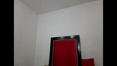 velk_hot1 online show from February 25, 5:36 pm