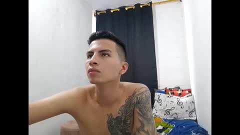 velk_hot1 online show from December 28, 2:01 pm