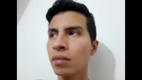 velk_hot1 online show from February 10, 3:24 am